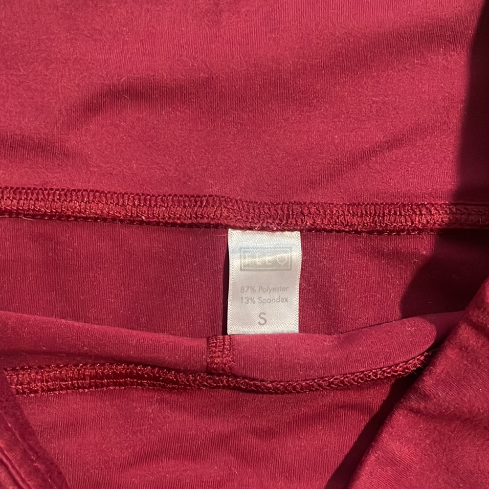 FLEO Deep Red High Rise Original Size S - Picture 4 of 4